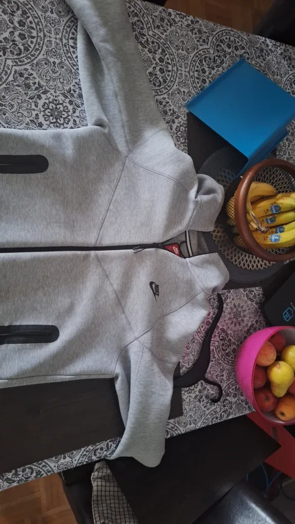 Nike Tech Fleece Full-Zip Hoodie, Grey image indicator(2)