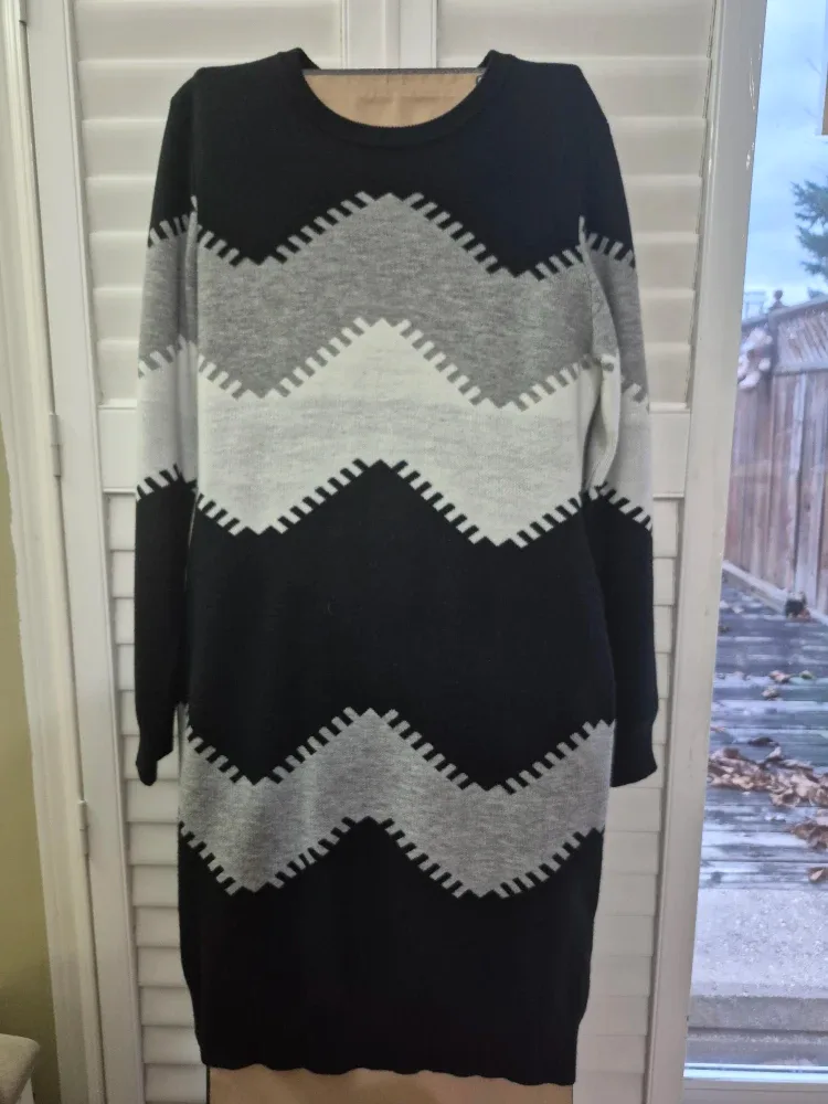 Black & Grey Chevron Knit Dress