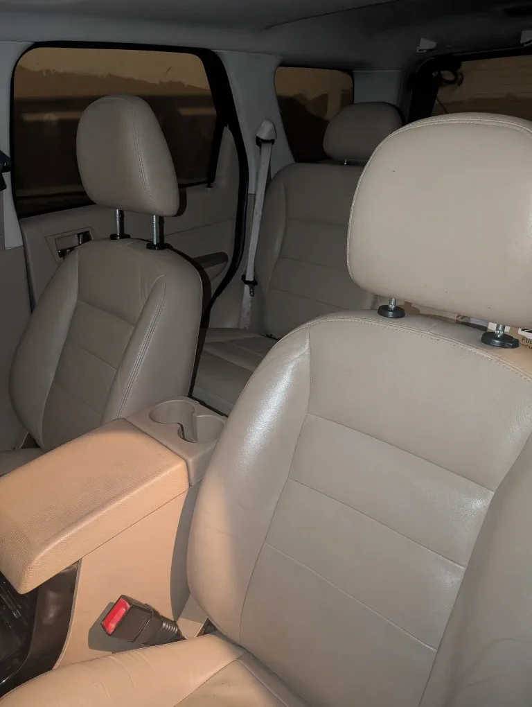 2008 Ford Escape SUV v6 image indicator(10)