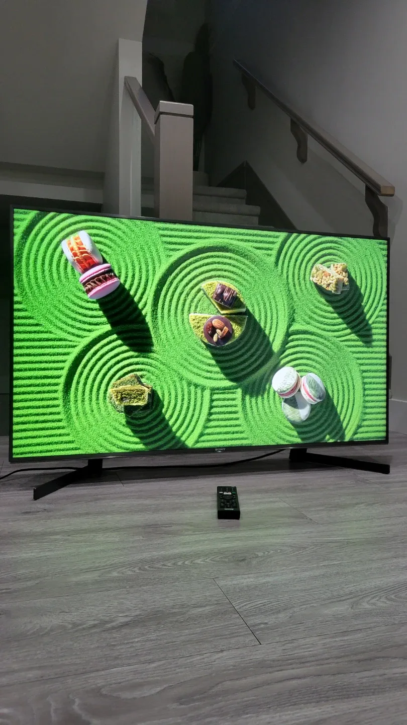 50" Sony 4K UHD ANDROID SMART Bravia TV image indicator(2)