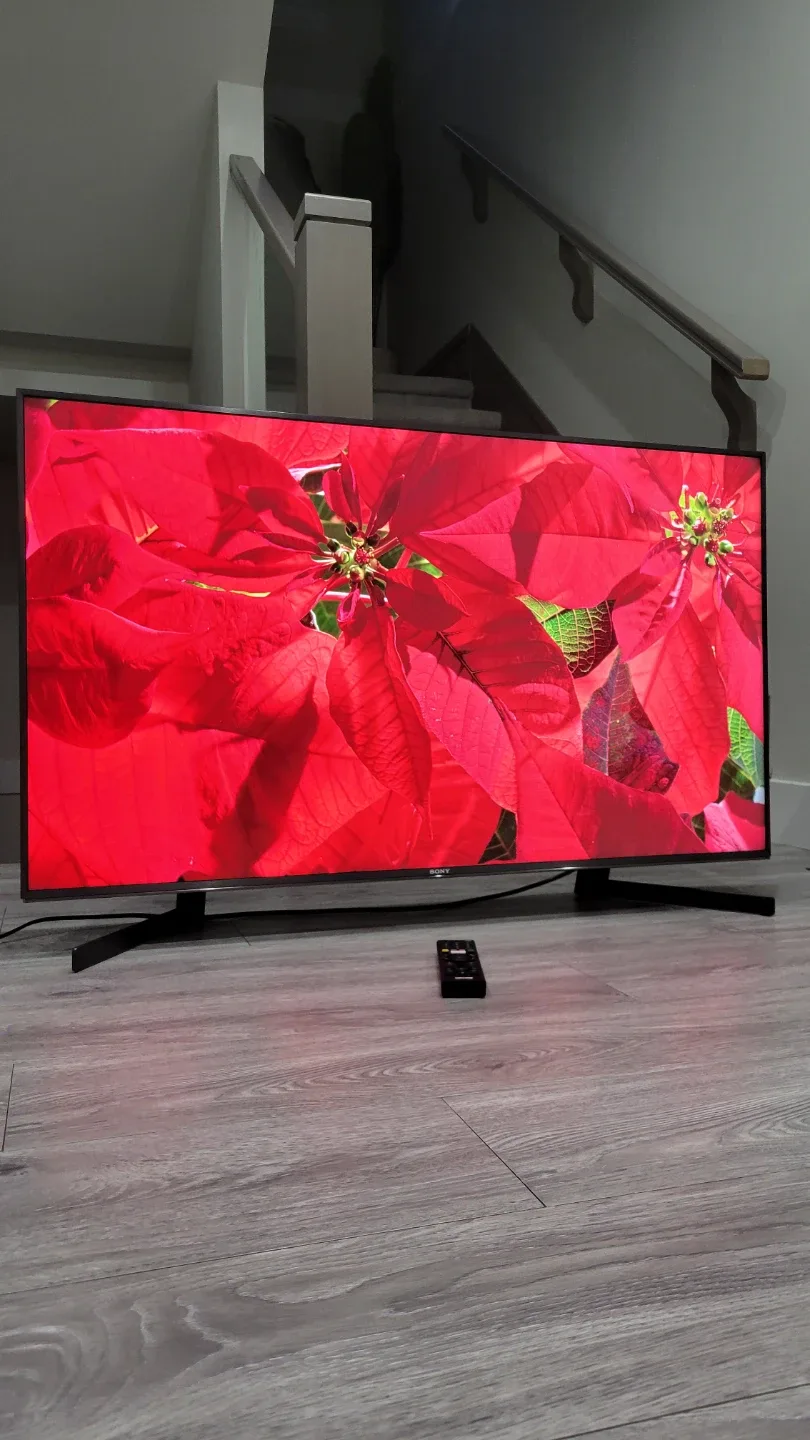 50" Sony 4K UHD ANDROID SMART Bravia TV image indicator(3)