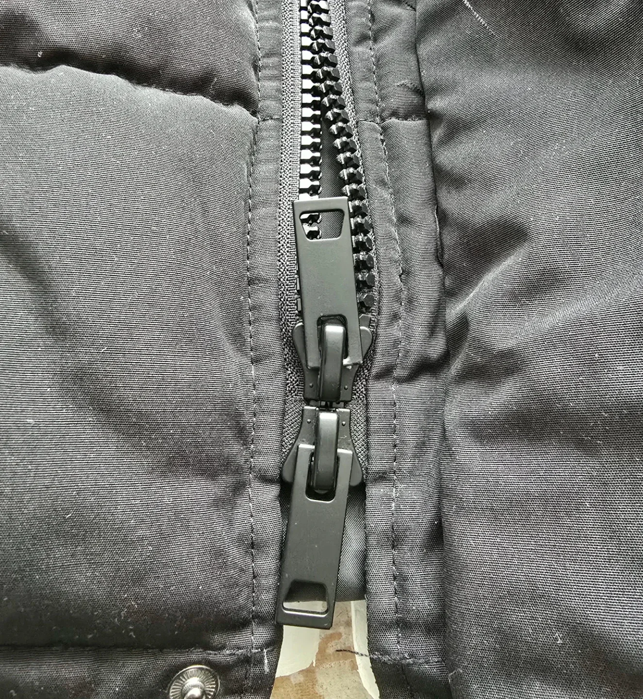 Brand new Parka Jacket Size M man's Storm Mountain image indicator(5)