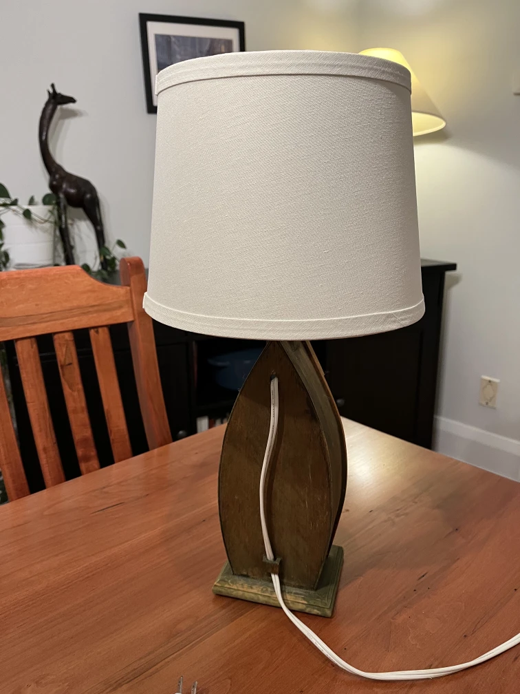 Unique Boat-Shaped Table Lamp - photo 2