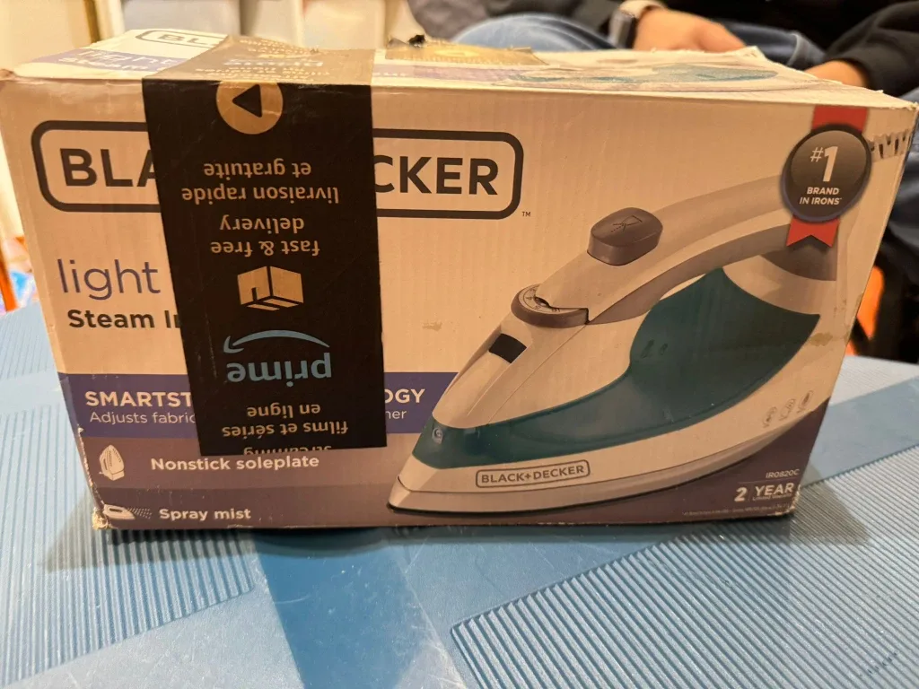 Black+Decker Light Steam Iron - Like New!