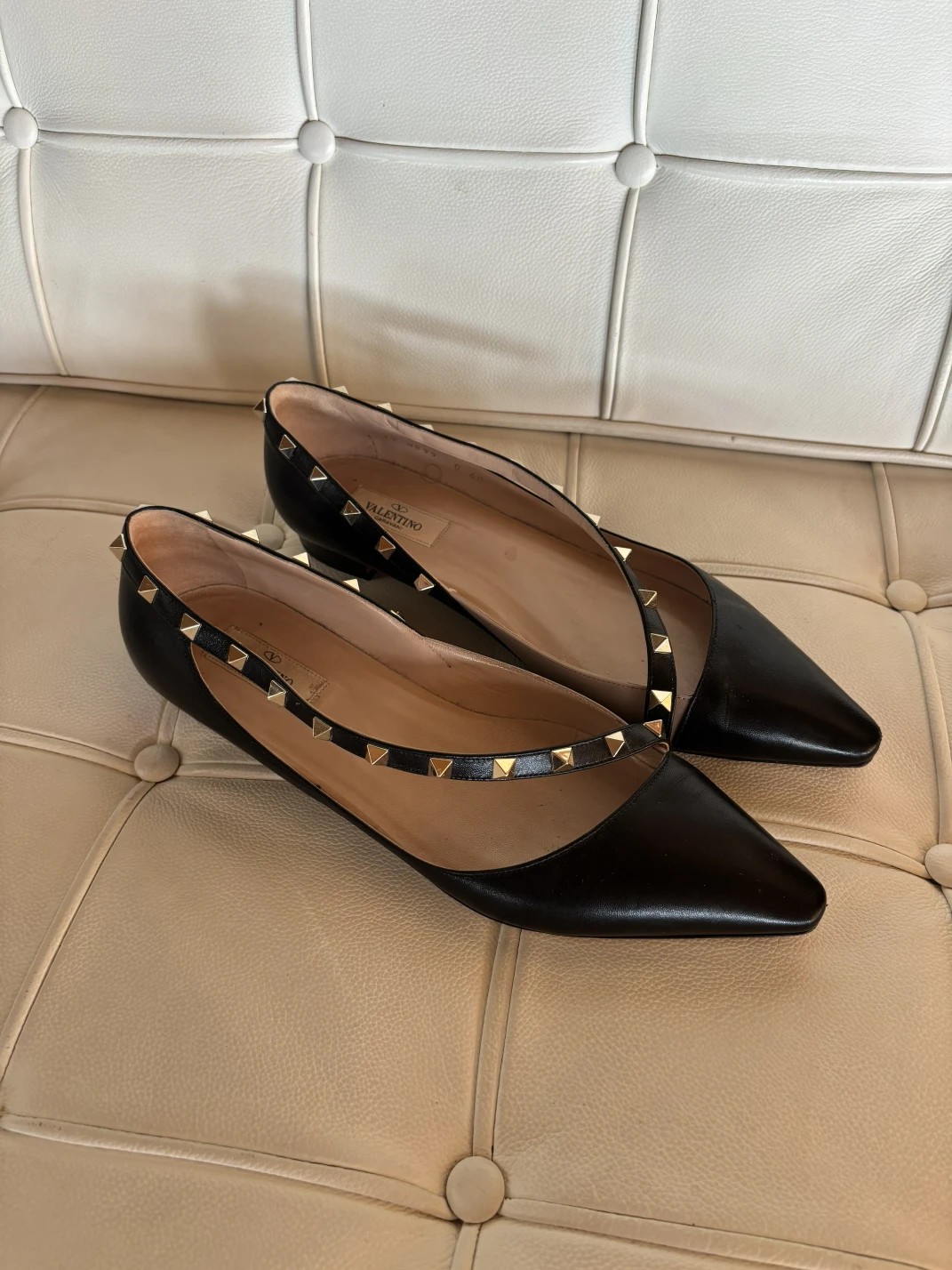 Valentino Garavani Black Leather Rockstud Ballerinas - photo 2