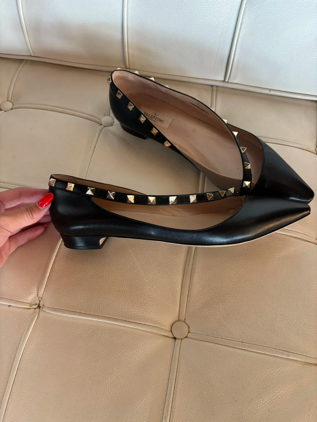 Valentino Garavani Black Leather Rockstud Ballerinas image indicator(3)