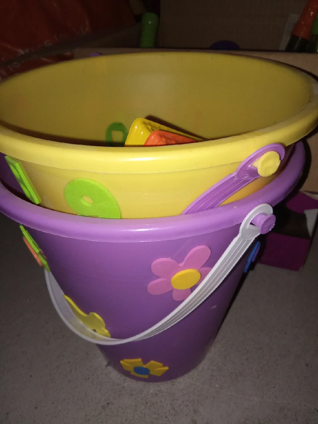 Bubble Wands & Bucket Toys, bubbles image indicator(3)