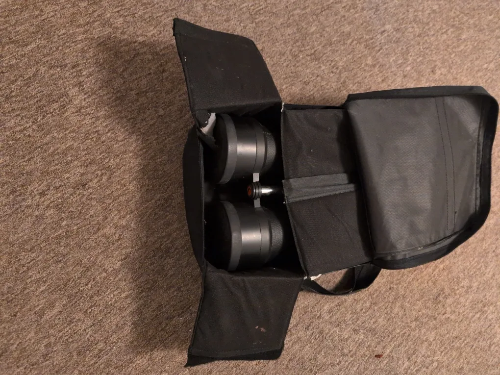 Celestron Binoculars with Tripod image indicator(3)