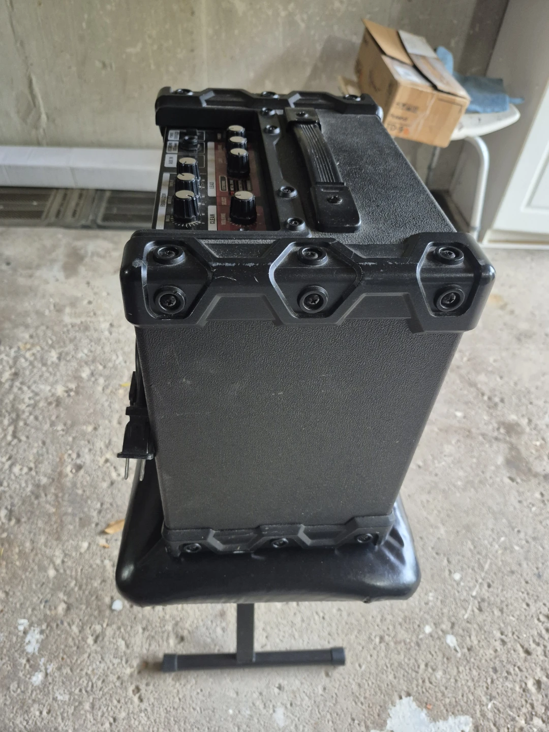 Roland Cube 15XL Guitar Amplifier - photo 5