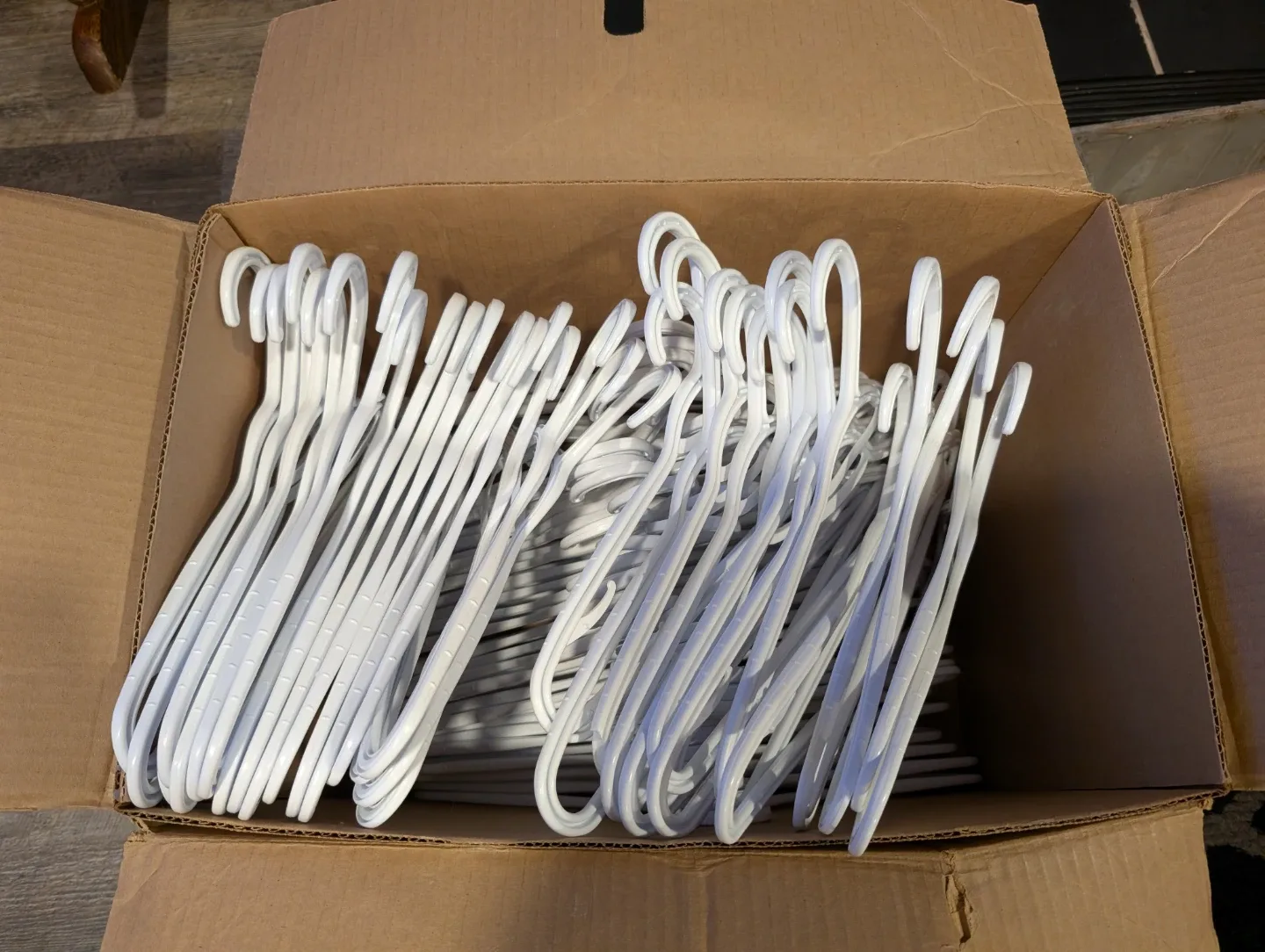 65 White Plastic Clothes Hangers