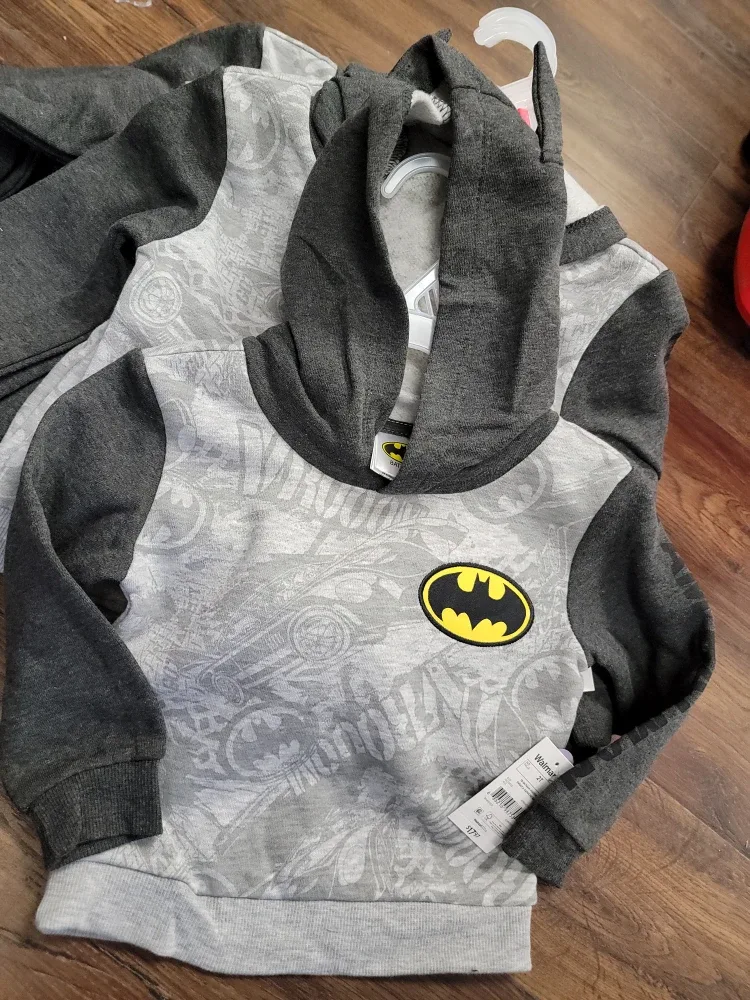 Toddler Batman Hoodie new with available in 2T 3T 4T 5T