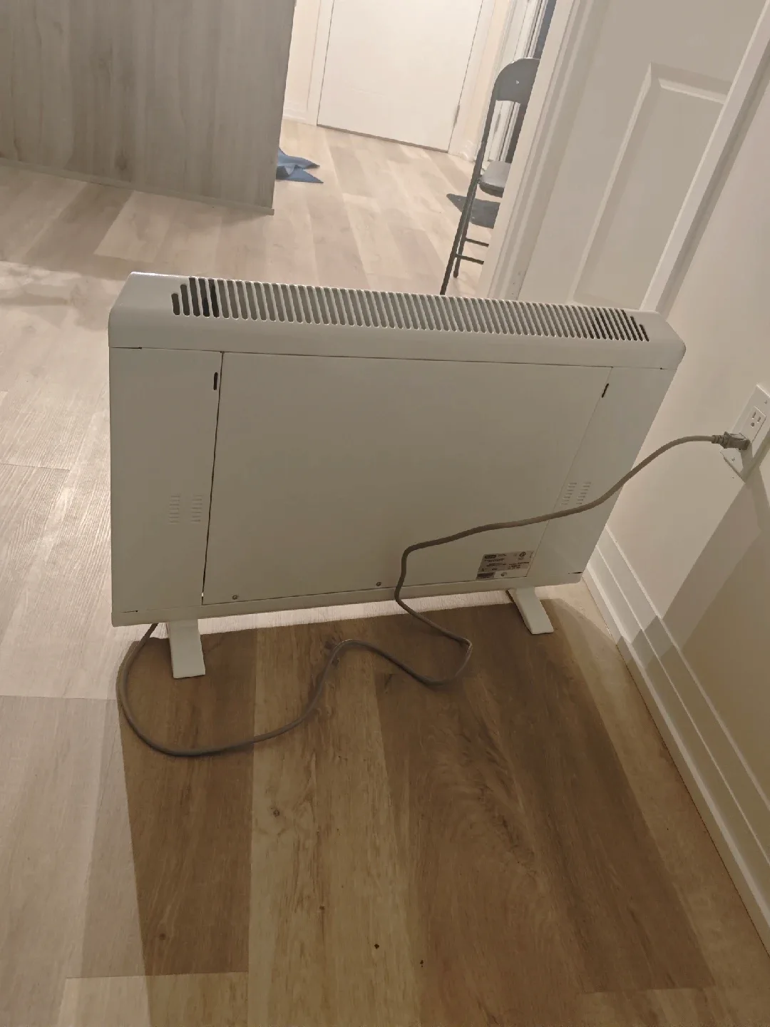 DeLonghi Slim Style Convector 1500W Heater image indicator(2)