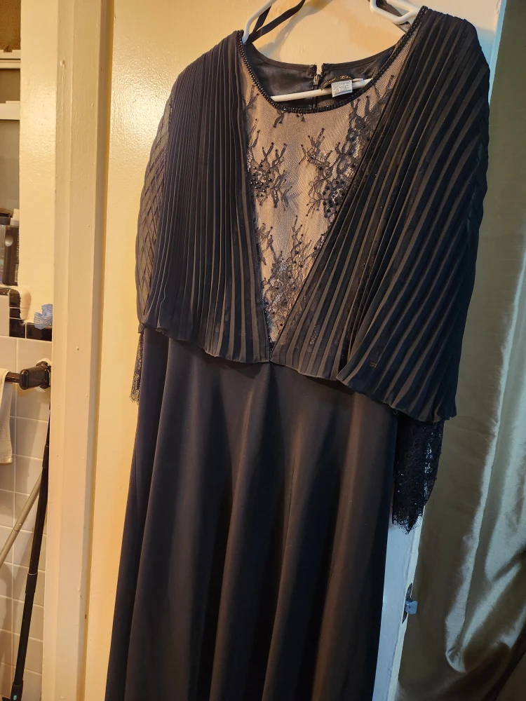 Liz Elana Vintage Black Dress - photo 2