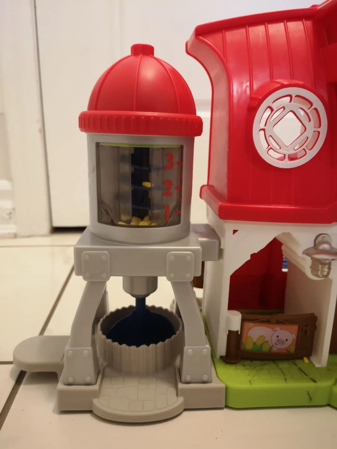 Fisher-Price Little People Farm image indicator(2)