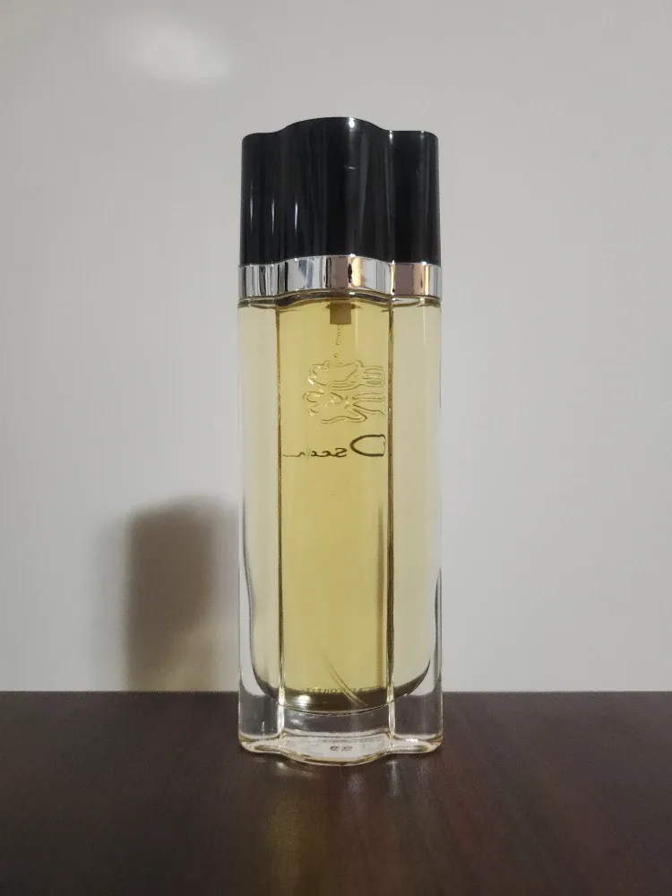 Oscar de la Renta Eau de Toilette image indicator(2)