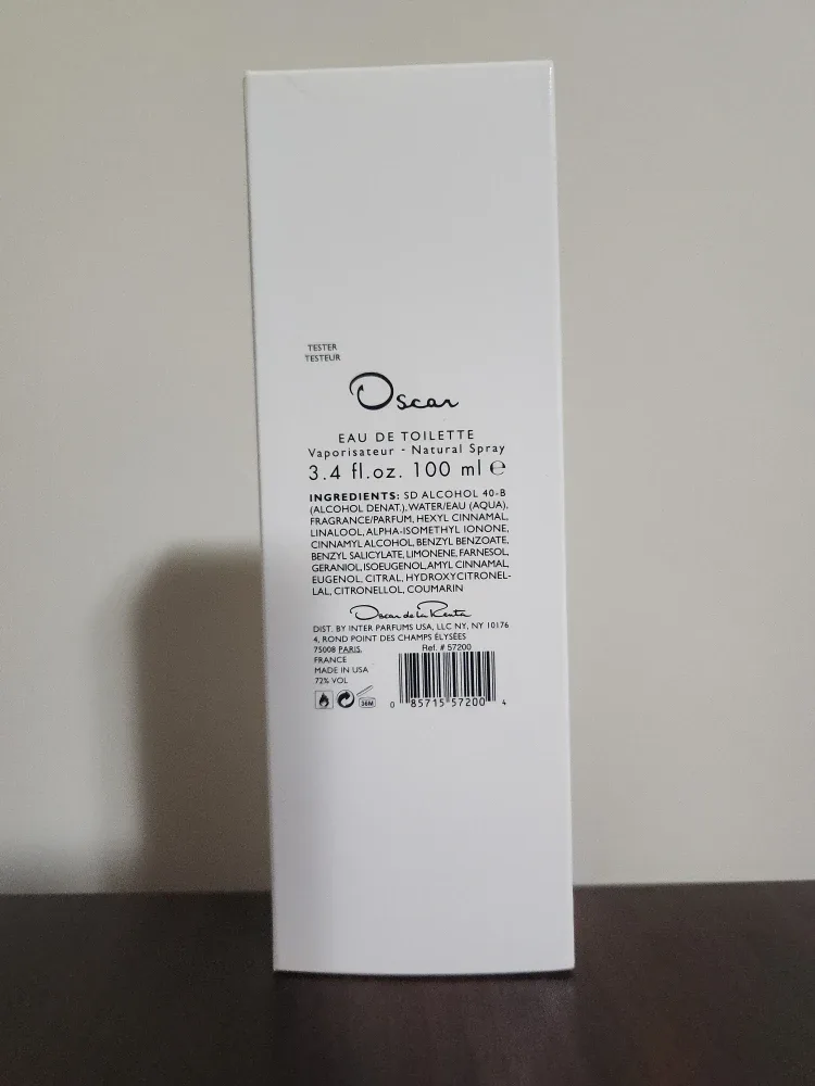 Oscar de la Renta Eau de Toilette image indicator(3)