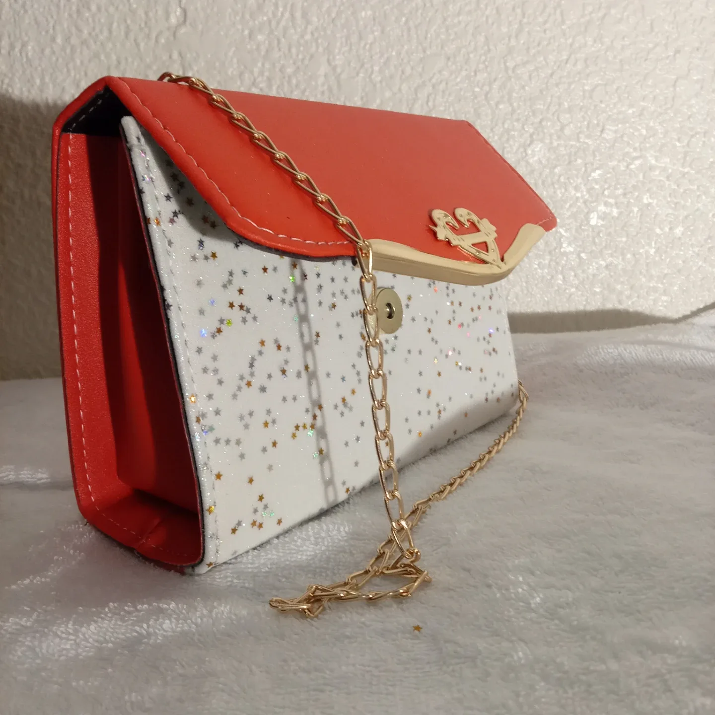 Red & White Glitter Chain Bag image indicator(3)