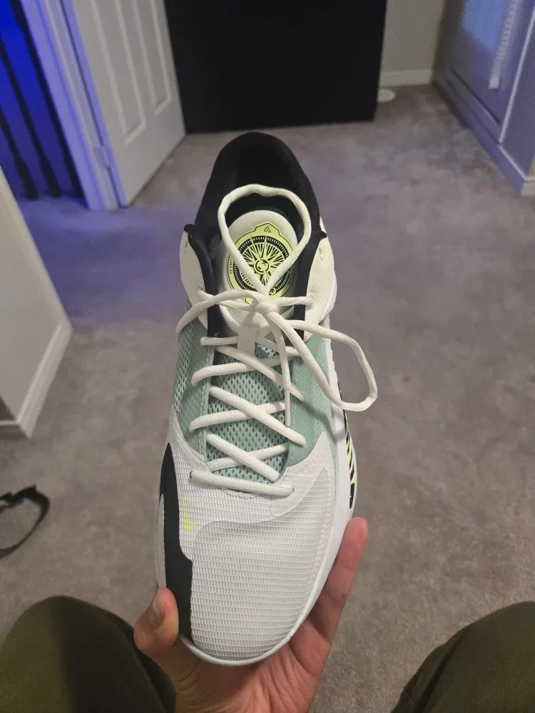 Nike Zoom Freak 4s size 12 image indicator(6)