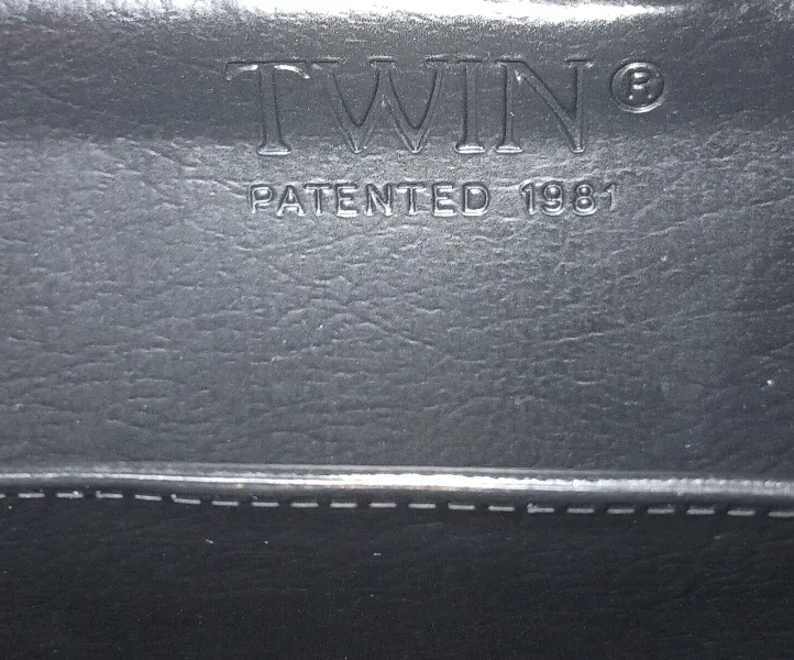 Tilley English Goatskin Leather Wallet - Made in Canada image indicator(4)