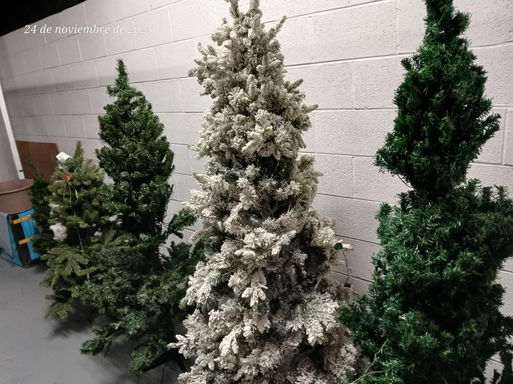 Christmas tree 4, 5, 6.5, 7.5 ft