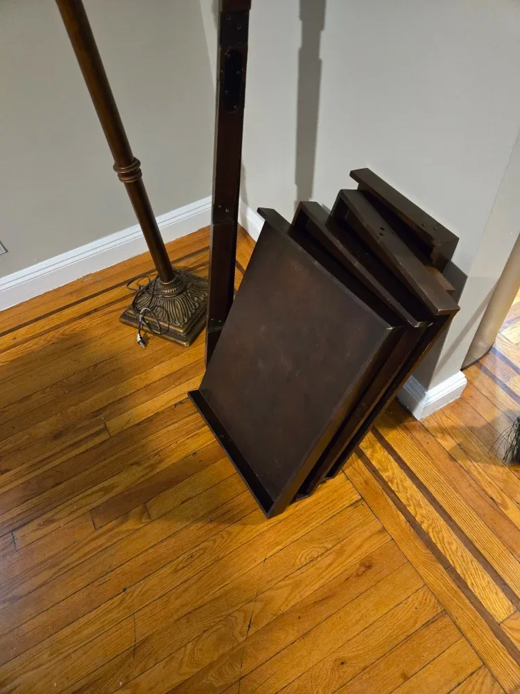 Brown Leaning Ladder Shelf image indicator(3)