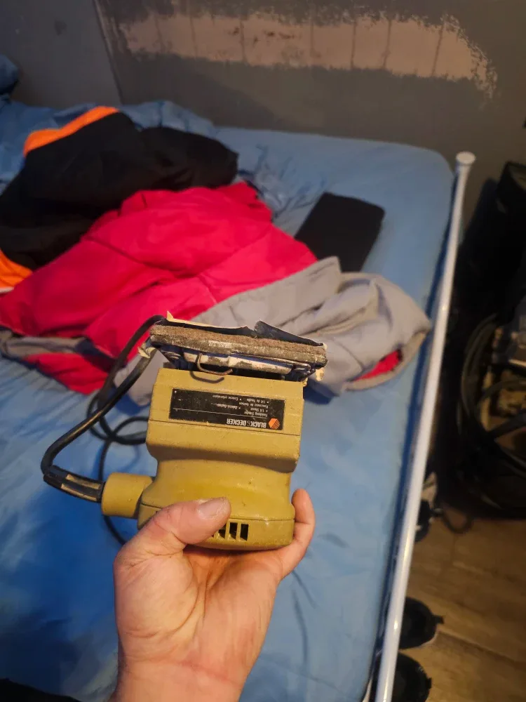 Black & Decker Palm Sander image indicator(3)