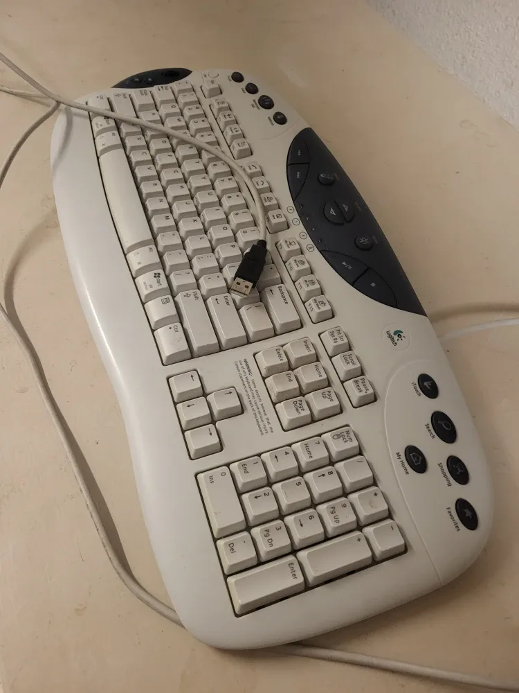 Logitech Internet Navigator Keyboard image indicator(3)