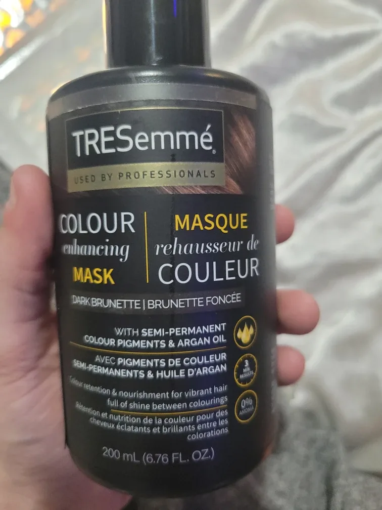 TRESemmé Colour Enhancing Mask - Dark Brunette image indicator(3)