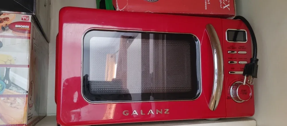 Galanz Retro Red. Microwave