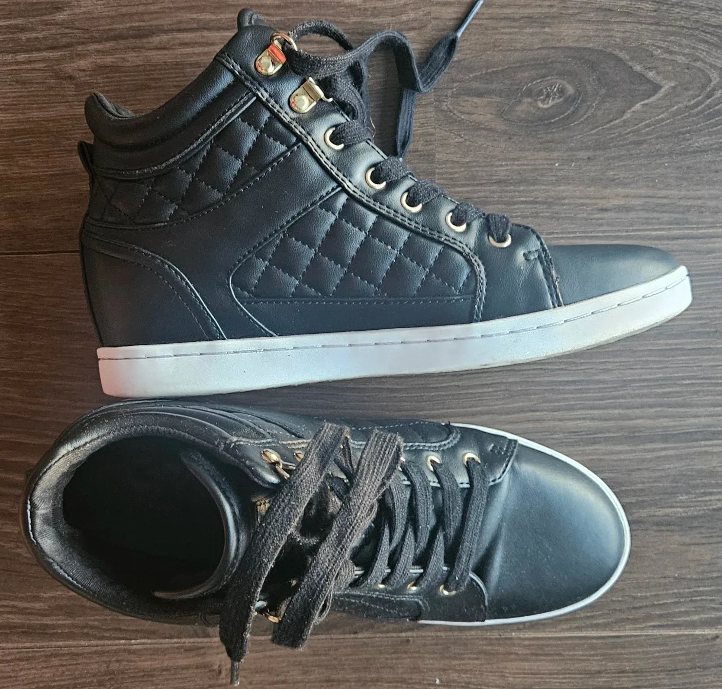 Guess Los Angeles Black High Top Sneakers - Size 8 image indicator(6)