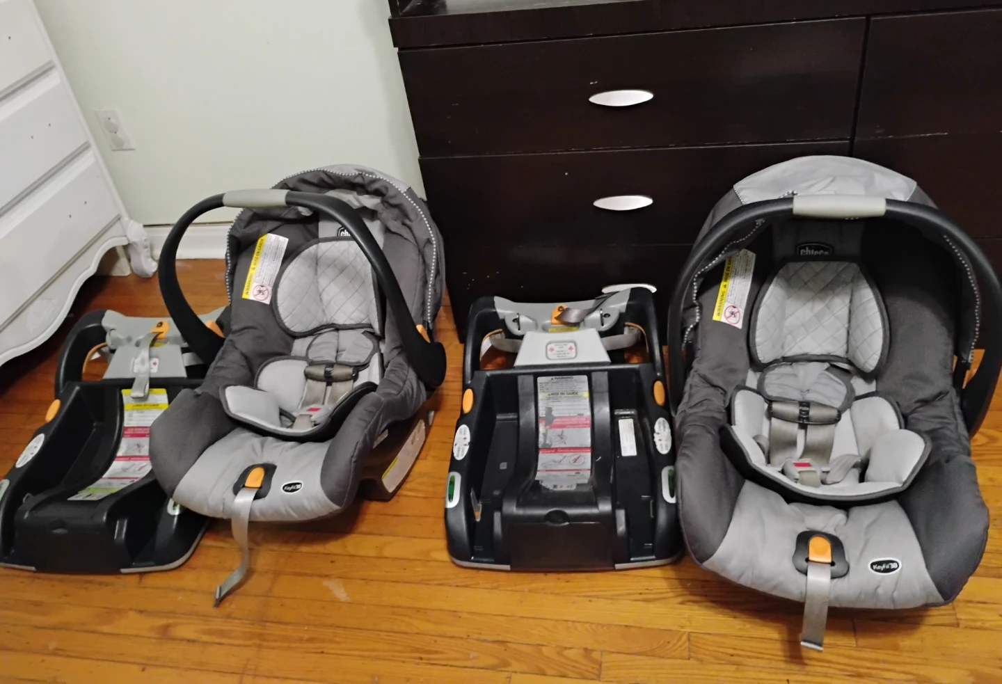Chicco KeyFit 30 ClearTex Infant Car Seat and Base - photo 3