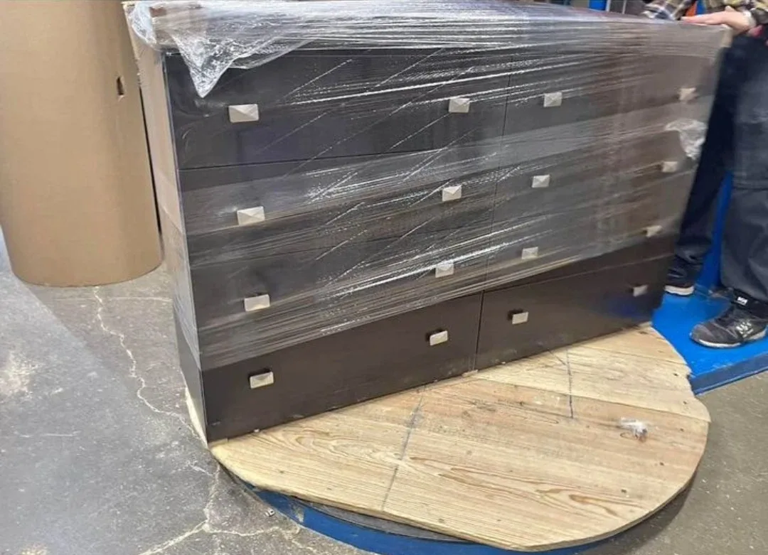 White 8-Drawer Dresser - New image indicator(9)