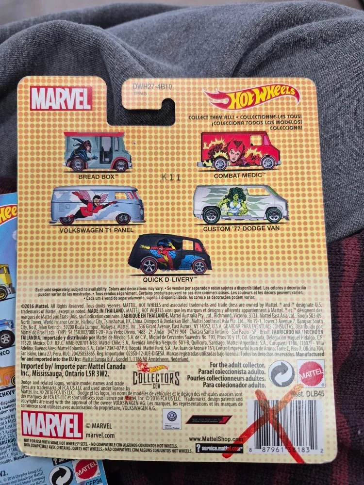 Hot Wheels Marvel Black Widow Bread Box Van