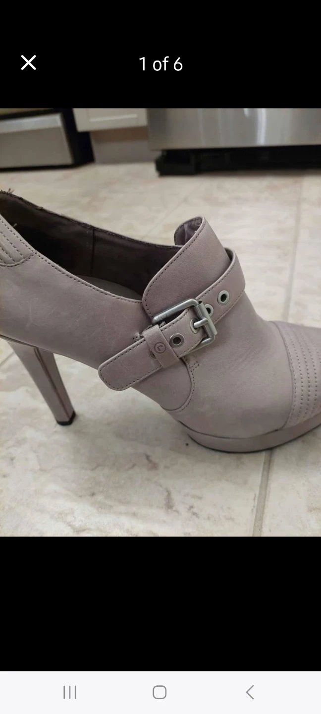 Rockport Heeled Booties size 8