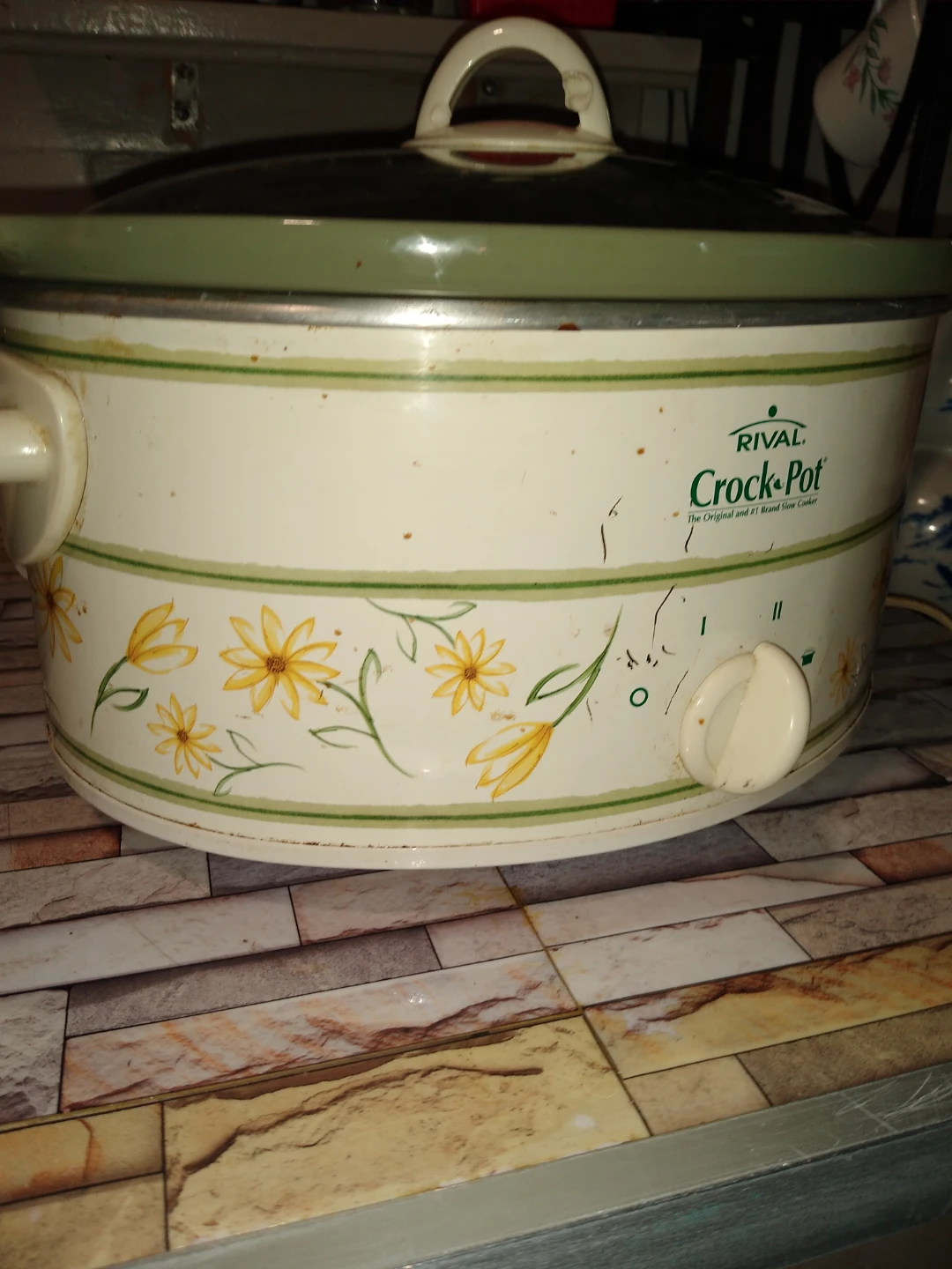 Vintage rival crock pot
