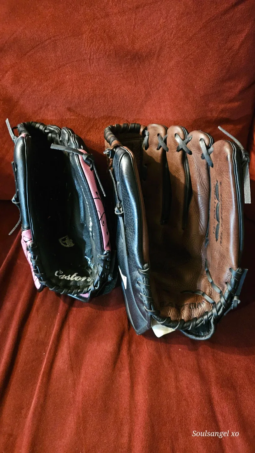 Easton Baseball Gloves - 12.5" & 14" image indicator(2)