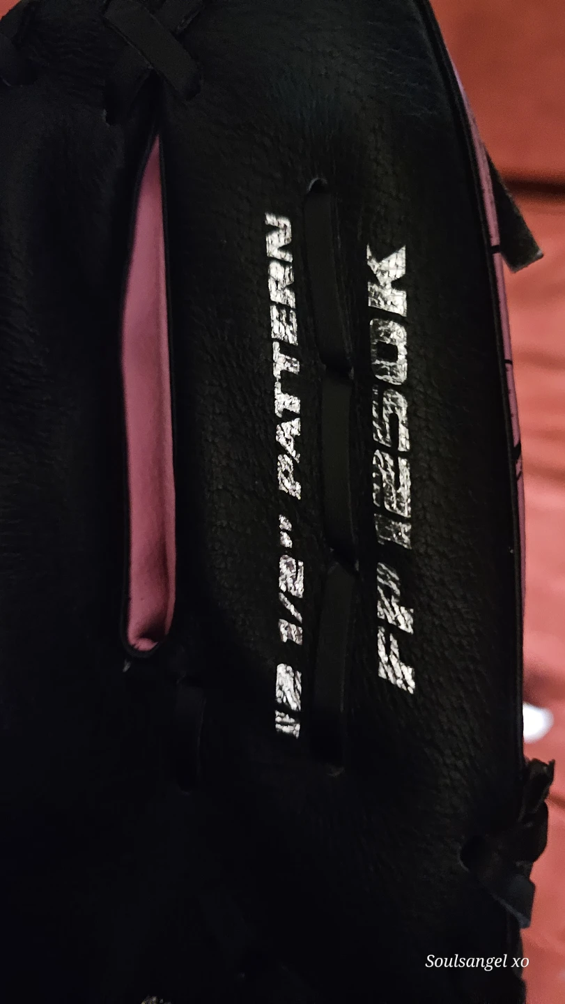 Easton Baseball Gloves - 12.5" & 14" - photo 3