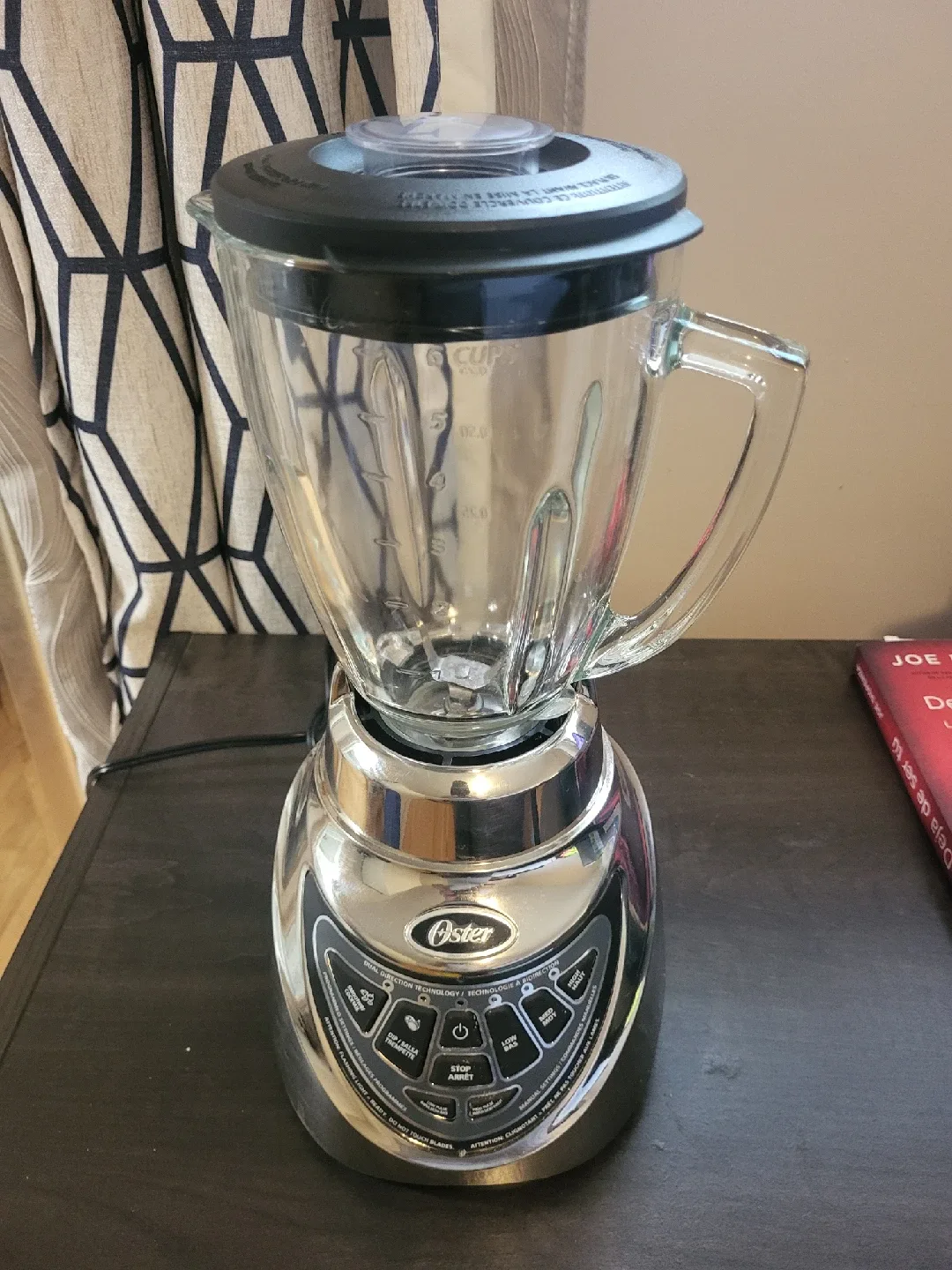 Oster Blender - Glass Jar, Chrome Finish