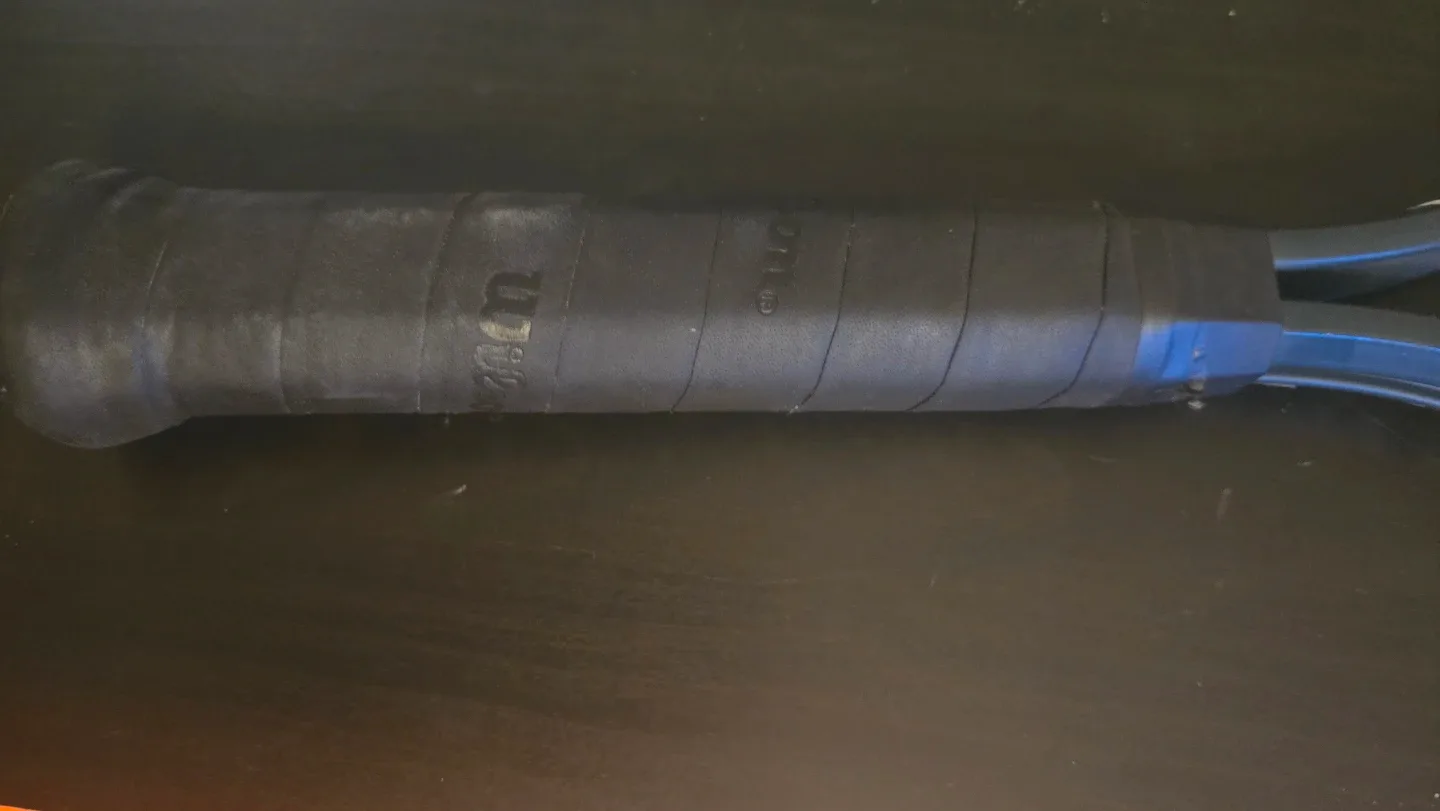 Wilson Fusion XL Tennis Racquet - 3 1/4 Size image indicator(3)