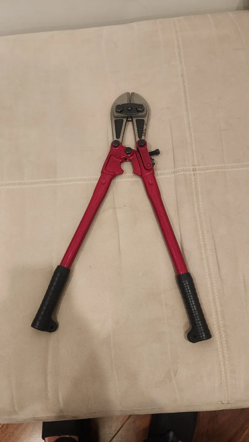 Heavy duty Bolt Cutters 45cm 18" image indicator(3)