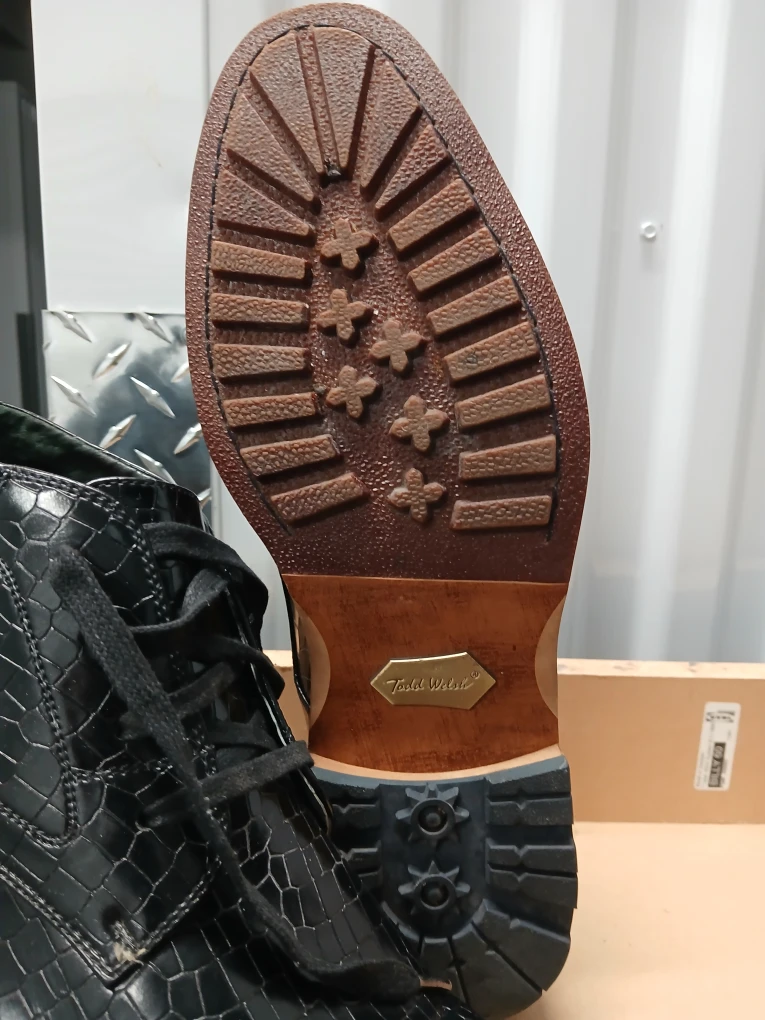 Todd Welsher Black Alligator Print Boots Size 11.5 - photo 2