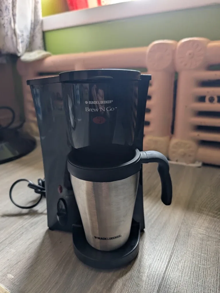 Black+Decker Brew N' Go Personal Coffee Maker image indicator(3)