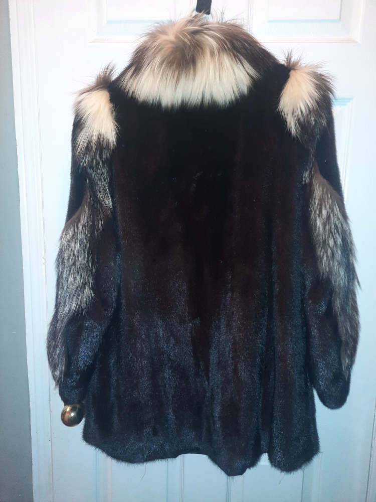 Fur Coat - photo 2
