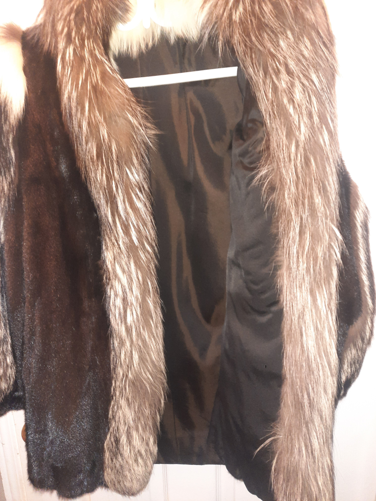 Fur Coat - photo 3