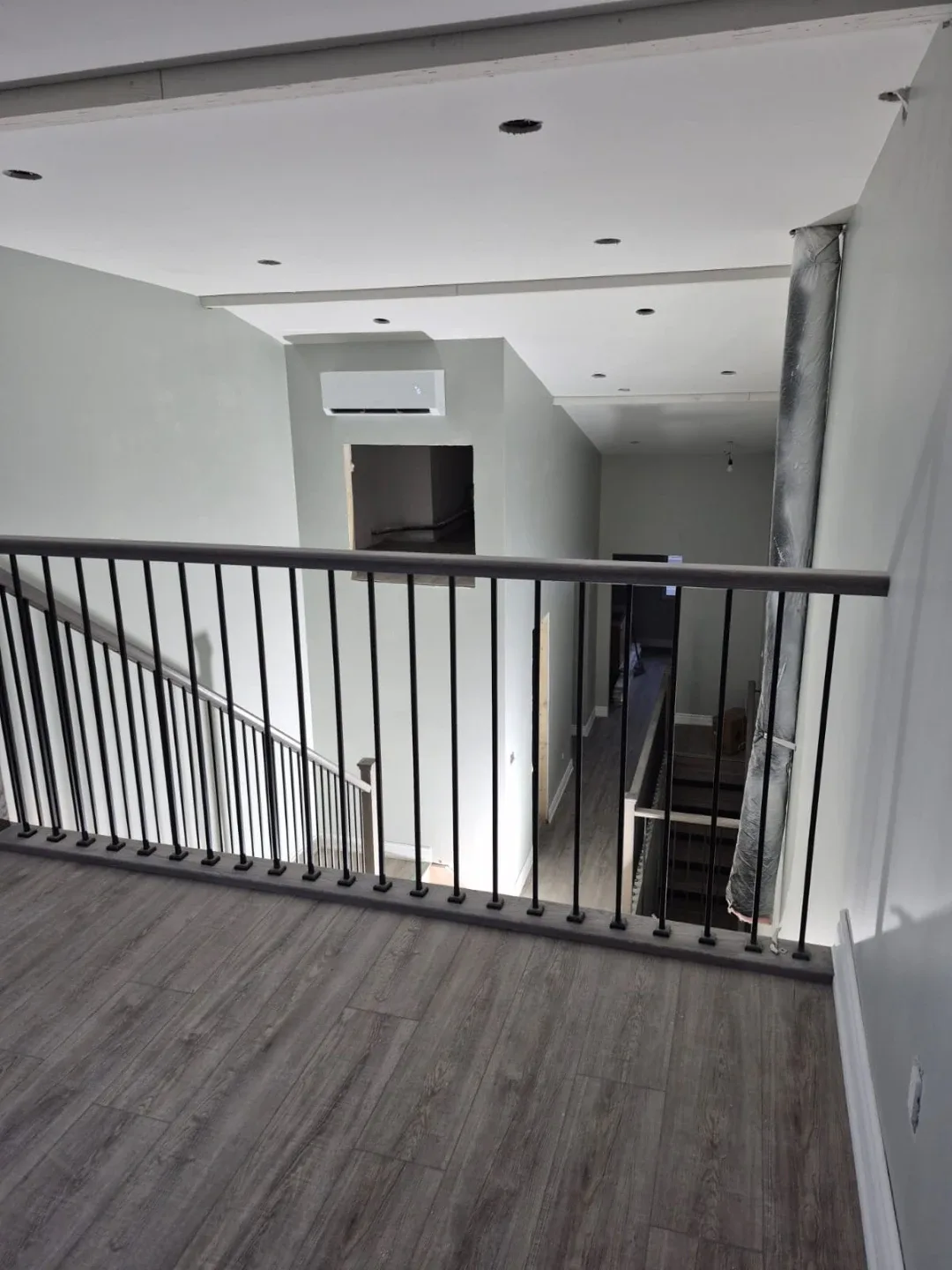 2 Beds 1 Bath Apartment image indicator(3)