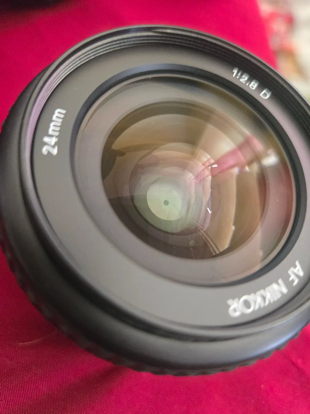 Nikon AF Nikkor 24mm f/2.8D Lens image indicator(2)