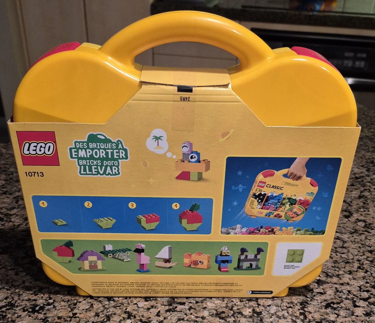 LEGO Classic Creative Suitcase 10713 - photo 2