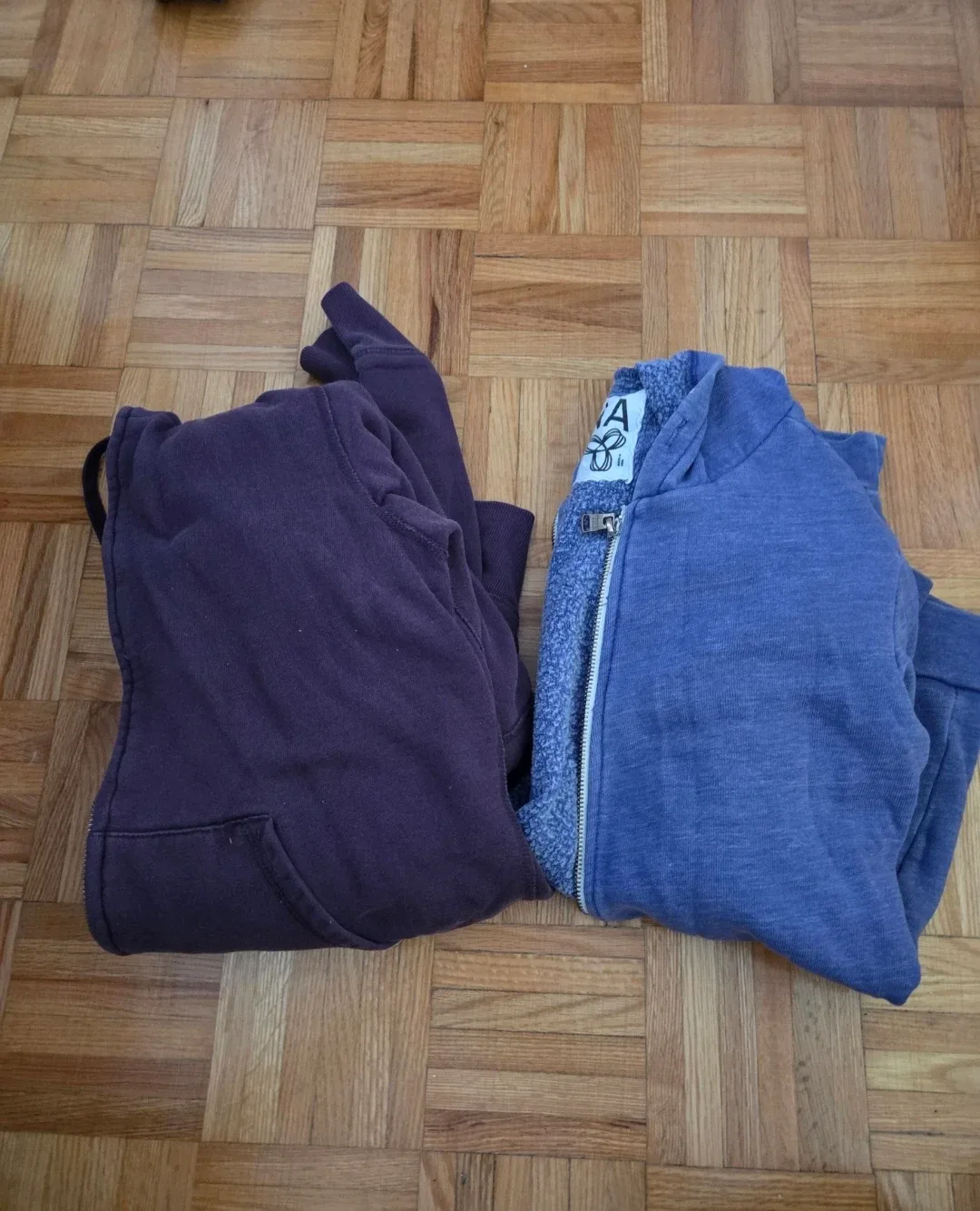 9 Ladies Assorted Hoodies image indicator(4)