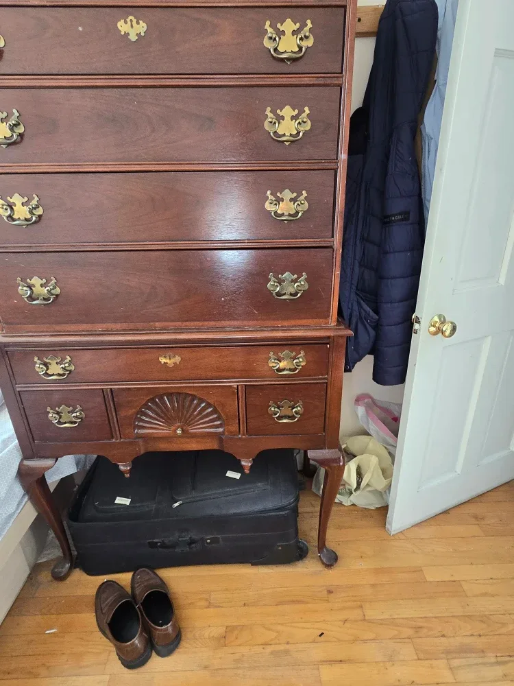 Antique Style Wooden Chest of Drawers image indicator(2)