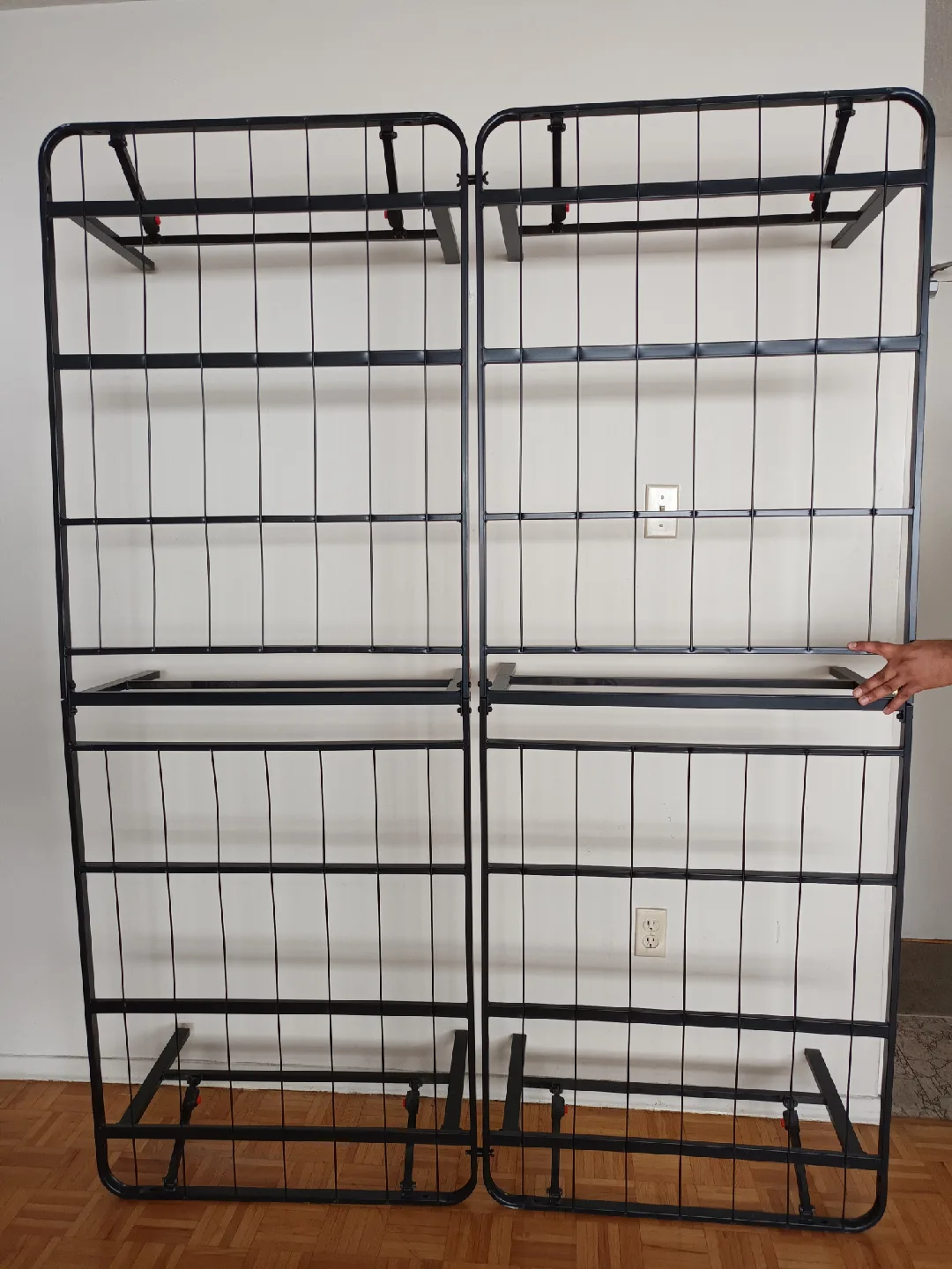 Foldable Bed Frame (Steel) Queen Size + wing nuts, screws image indicator(2)